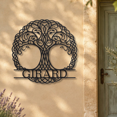 Arbre nordique – plaque en acier personnalisée « Girard » sur la façade de la maison – Steelmonks