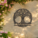 Arbre nordique – plaque en acier personnalisée « Lambert » sur un mur de jardin – Steelmonks