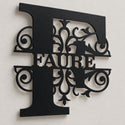 Monogramme personnalisé en métal – design Fleur pleine, détail de la découpe laser · Steelmonks