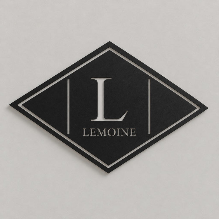 Monogramme dans la plaque