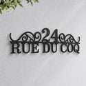 Plaque de rue personnalisée – design Classique, détail de la découpe laser et du décalage du mur · Steelmonks
