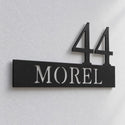 Plaque numéro et nom personnalisée – design Numéro et nom, détail de la découpe laser et du décalage du mur · Steelmonks