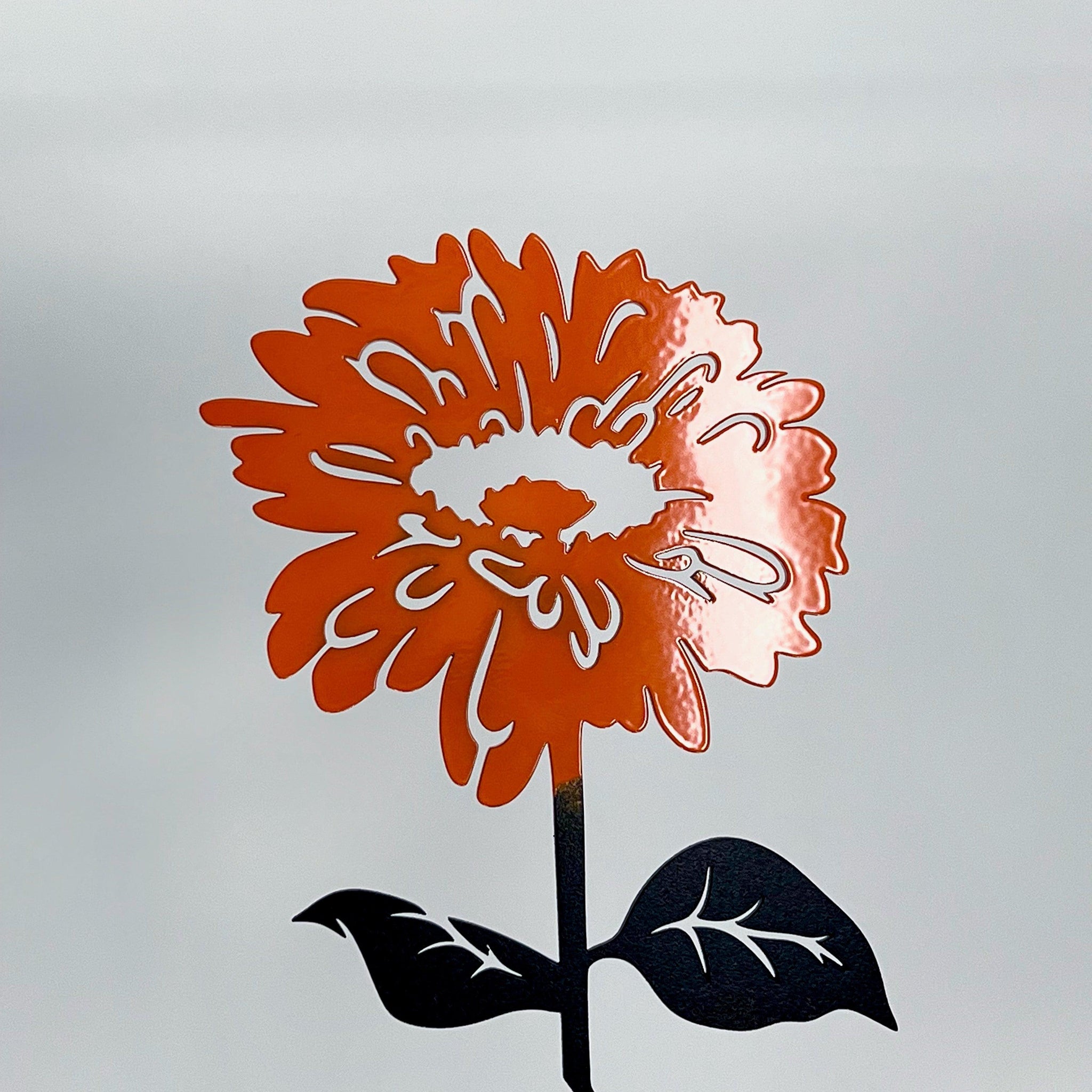 Plaque métallique Steelmonks, bouquet de fleurs (7 fleurs). Fleur décoration murale disponible en différentes tailles et couleurs.