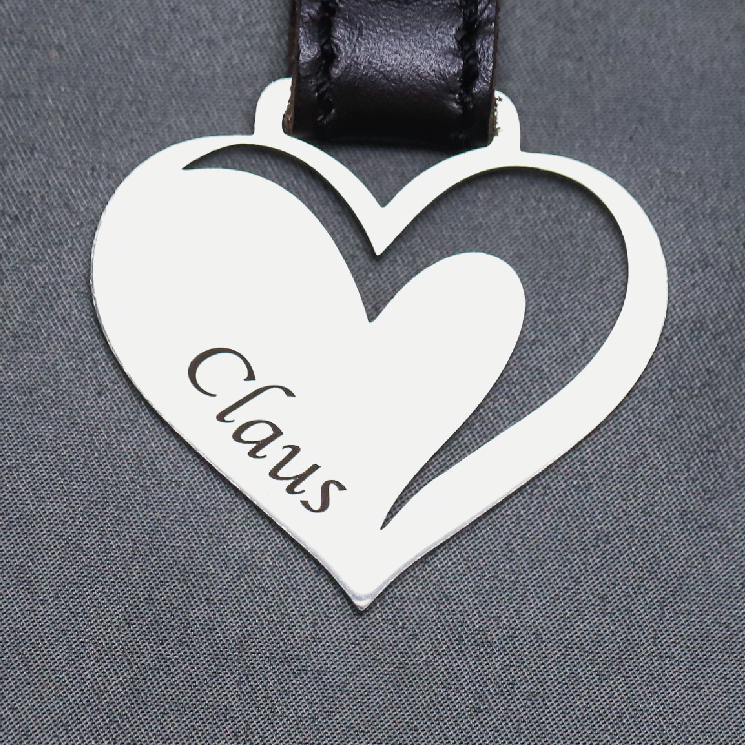 Plaque métallique Steelmonks, double cœur. Pendentif coeur Décoration murale disponible en différentes tailles et couleurs.