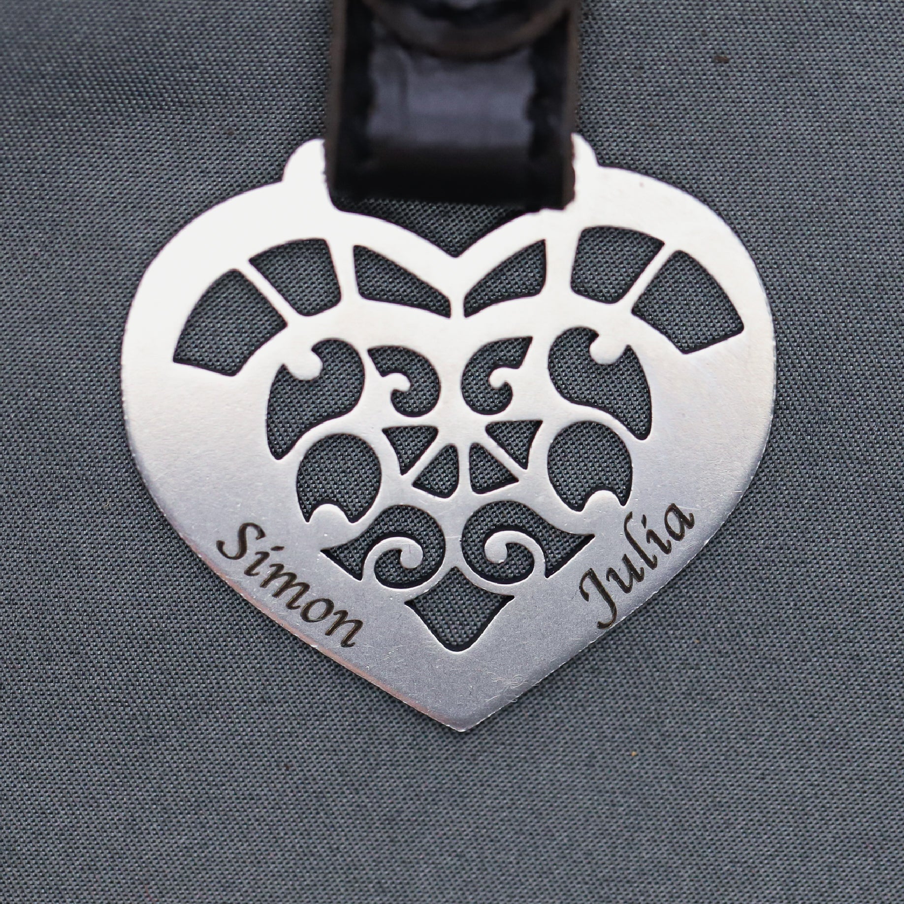Plaque en métal Steelmonks,Cœur connecté. Décoration murale en forme de coeur disponible en plusieurs tailles et couleurs.